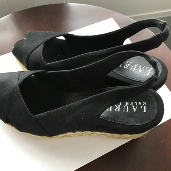 Ralph Lauren Sandals 7B - Picture 3 of 3